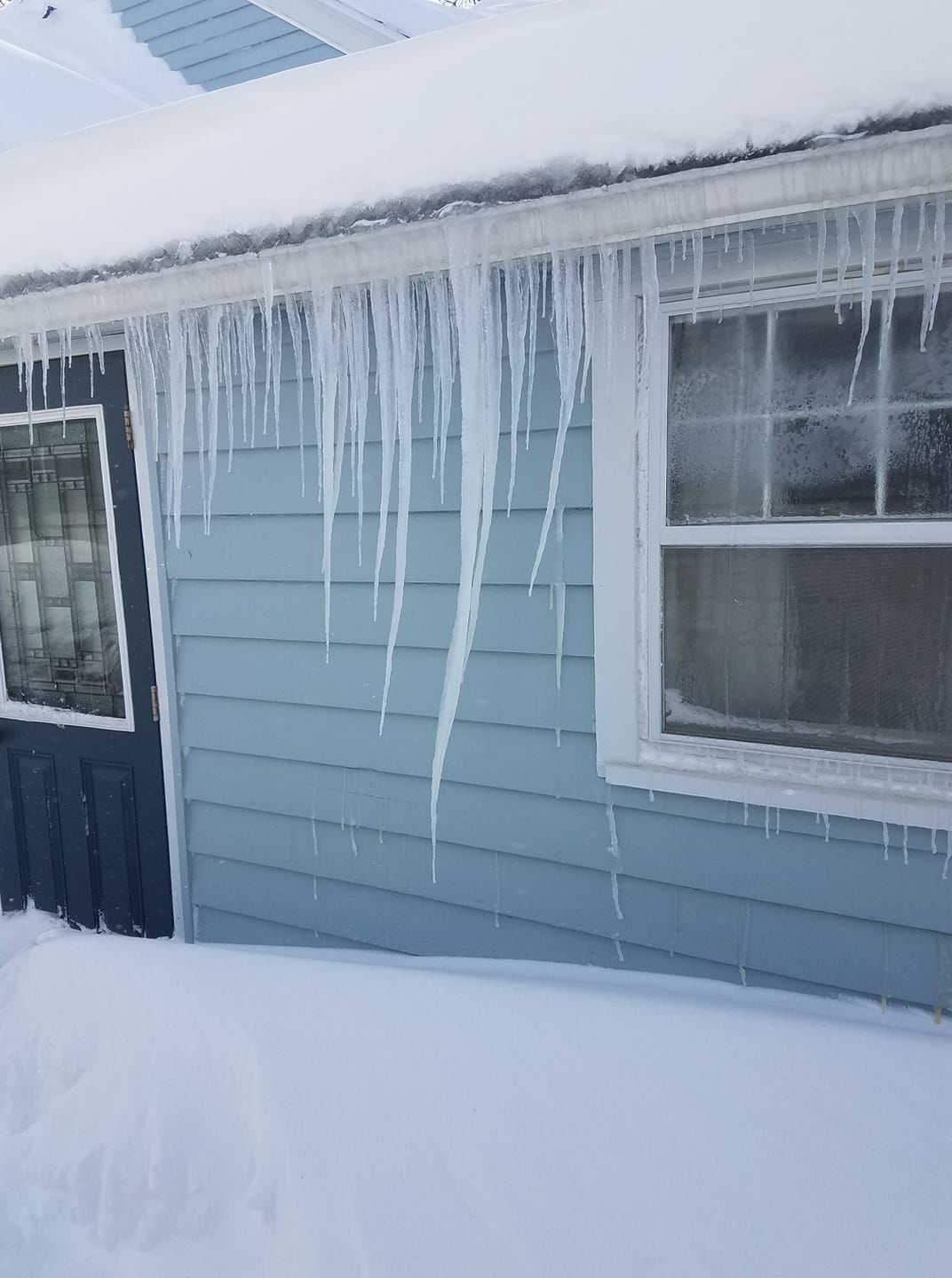 Interesting icicles